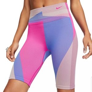 Women's Icon Clash Seamless 8'' Training Shorts